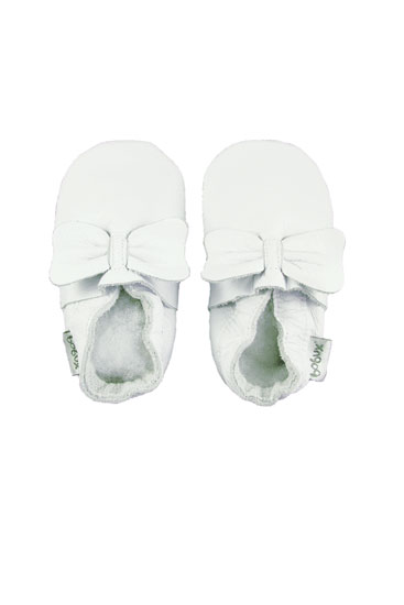Bobux Baby Shoe (White Bow)