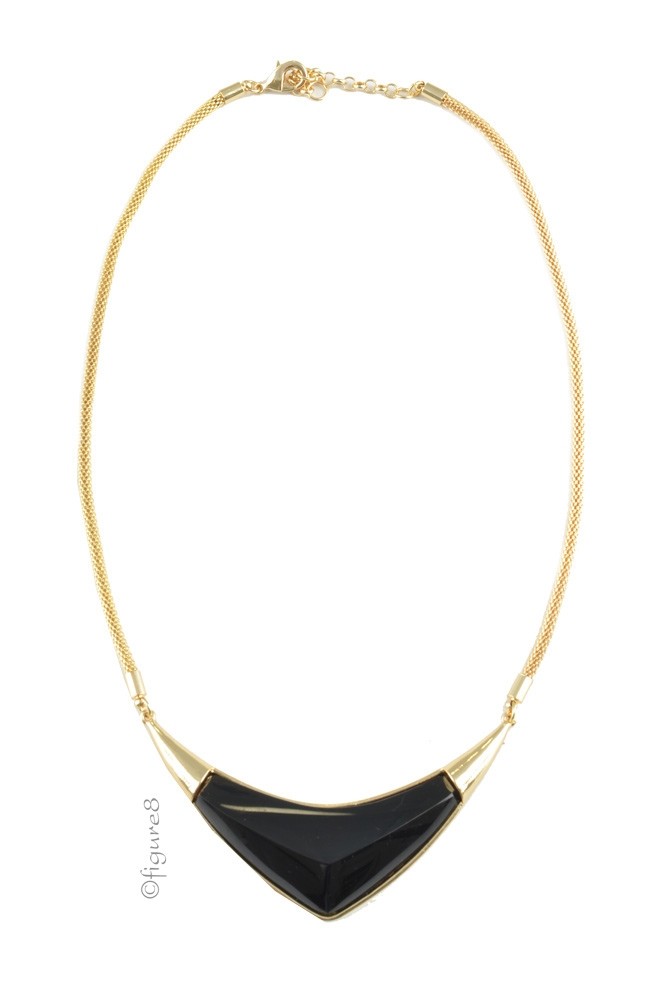 Serenity Black Pendant Necklace (Black)