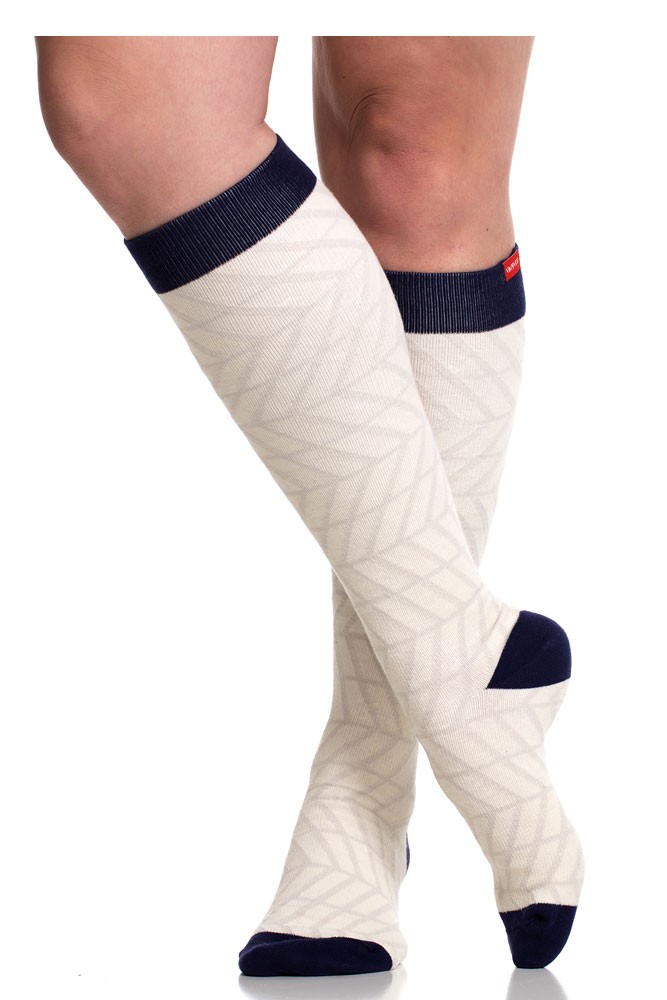 Vim & Vigr 15-20 mmHg Women's Stylish Compression Socks - Cotton (Meringue & Blue Zig Zag)