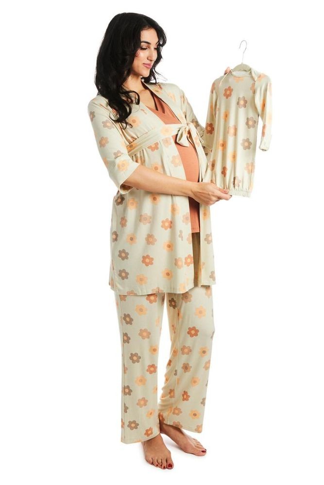 Analise 5-Piece Mom and Baby Maternity and Nursing PJ Set (Daisies)