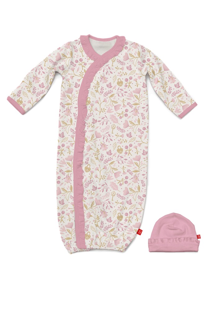 Magnificent Baby Magnetic Me™ Cotton Holly Beary Gown & Hat Set (Holly Beary)