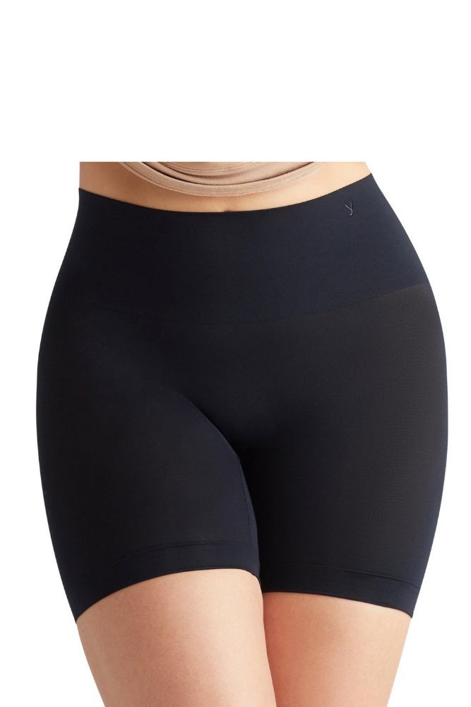 Yummie Ultralight Seamless Smoothing Thong, Black, Size S/M, from
