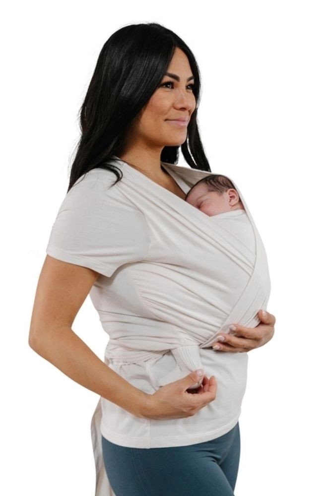 Bump & Beyond Baby-Wearing T-Shirt Wrap in Ivory by Moby