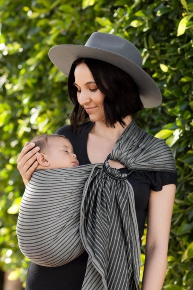 Moby Ring Sling (Jet Ribbons)