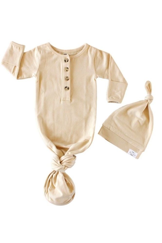 Fawn & Foster Organic Knotted Baby Gown & Hat (Oat)