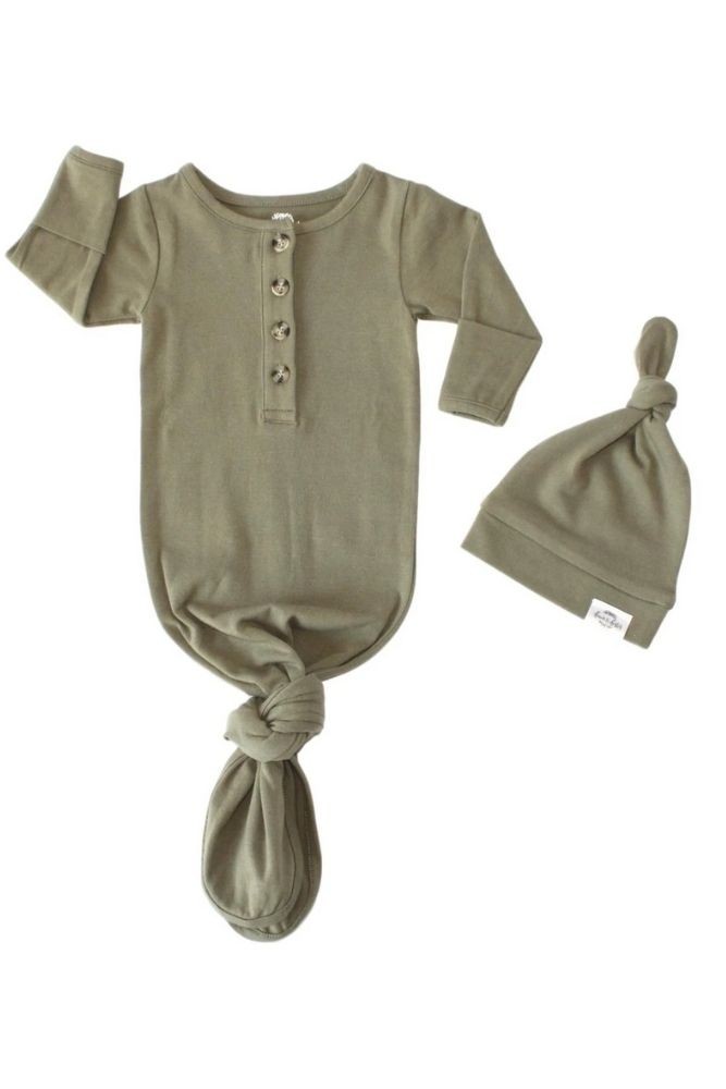 Fawn & Foster Organic Knotted Baby Gown & Hat (Sage)